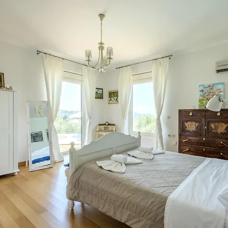 Villa Olea Corfu Luxury With Infinity Pool & Panoramic Views Near Achillion Palace