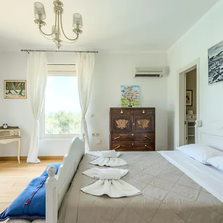 Olea Corfu Exclusive With Infinity Pool & Panoramic Views Near Achilleion Palace Willa