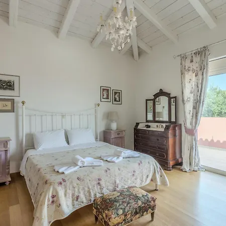 Olea Corfu Exclusive With Infinity Pool & Panoramic Views Near Achilleion Palace Perama (Corfu)